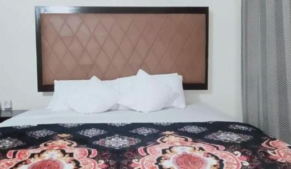 Family Guest House Lahore Near Airport Eksteriør billede