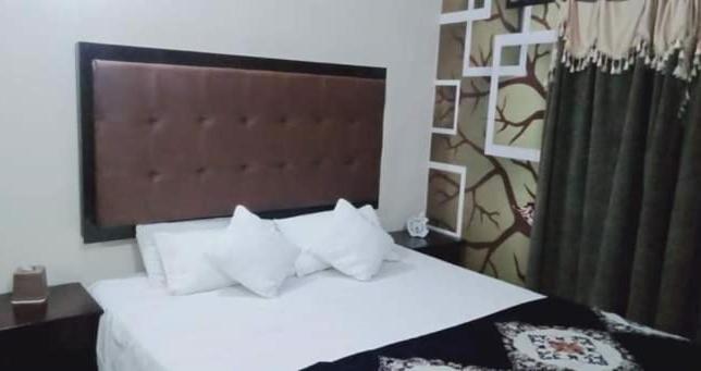 Family Guest House Lahore Near Airport Eksteriør billede
